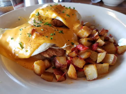 American Restaurant «Cracker Barrel Old Country Store», reviews and photos, 1313 Hilliard Rome Rd E, Columbus, OH 43228, USA