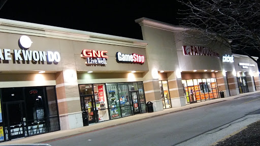 GameStop, 1919 Wentzville Pkwy, Wentzville, MO 63385, USA, 