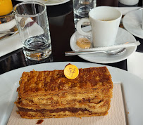 Gâteau au café du Restaurant LE CAFÉ PIERRE HERMÉ à Paris - n°1