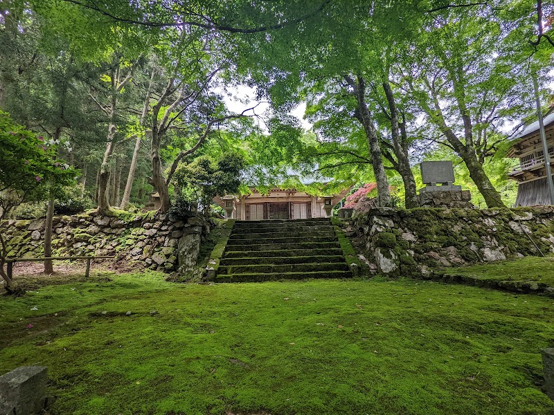 神池寺(じんちじ)