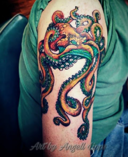 Tattoo Shop «C&L Tattoo Studio and Body Piercing», reviews and photos, 4807 Mahoning Ave, Warren, OH 44483, USA