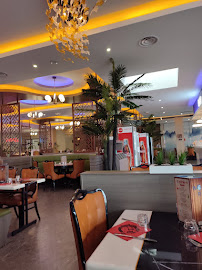 Atmosphère du Restaurant Wok 18 St Doulchard Buffet asiatique Et Grillade à volonté à Saint-Doulchard - n°5