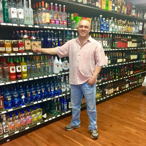 Liquor Store «Kiana Wine and Liquor», reviews and photos, 926 Little East Neck Rd N, West Babylon, NY 11704, USA