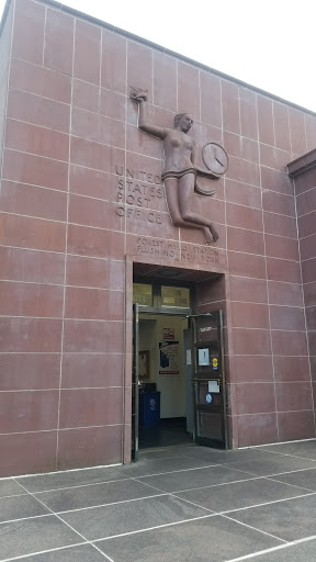 Post Office «United States Postal Service», reviews and photos, 10628 Queens Blvd, Forest Hills, NY 11375, USA