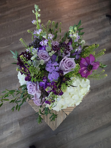 Florist «Wyoming Florist», reviews and photos, 401 Wyoming Ave, Cincinnati, OH 45215, USA