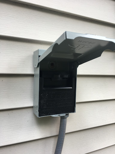 Electrician «Bilco Electric and Datacom, LLC- Electrician Staten Island», reviews and photos, 313 Oldfield St, Staten Island, NY 10306, USA