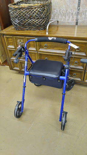 Thrift Store «Thrift Town», reviews and photos, 6328 Fair Oaks Blvd, Carmichael, CA 95608, USA