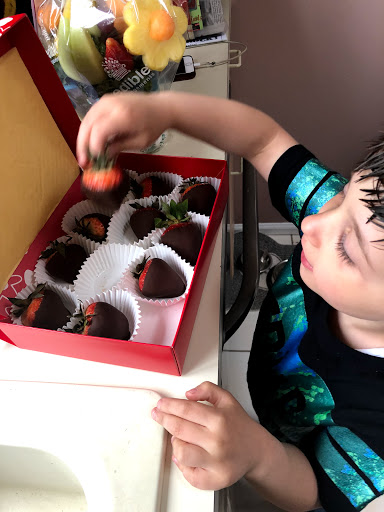 Gift Shop «Edible Arrangements», reviews and photos, 3253 Sunrise Hwy, Wantagh, NY 11793, USA