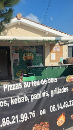 Photos du propriétaire du Restaurant Aux délices de Didier pizzas au feu de bois à Ambarès-et-Lagrave - n°1