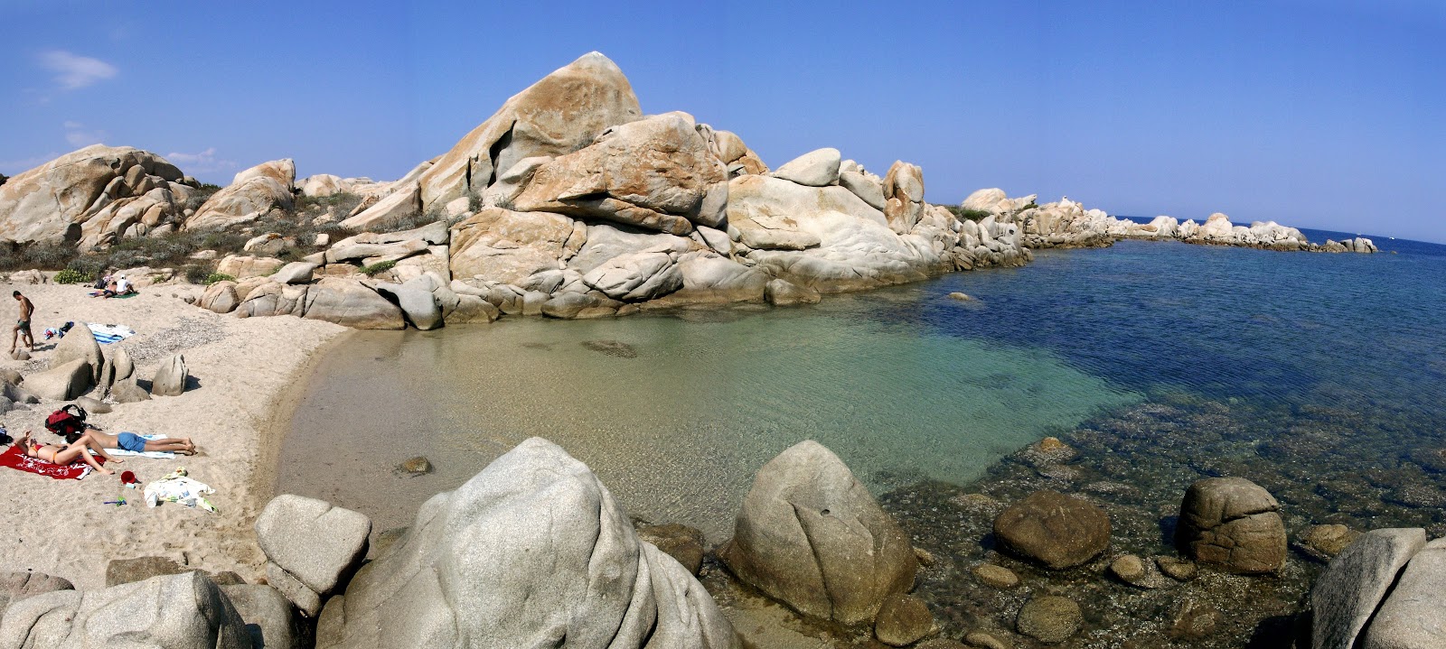 Foto av Cala Di Chiorneri beach med liten vik