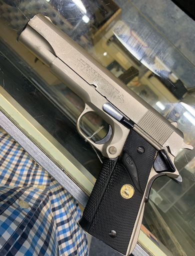 Gun Shop «South Dade Jewelry & Gun Exchange», reviews and photos, 20848 S Dixie Hwy, Miami, FL 33189, USA