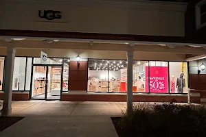 UGG Clinton Premium Outlets image