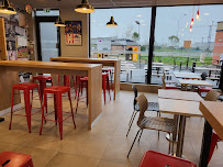 Atmosphère du Restaurant KFC Lyon Meyzieu - n°4