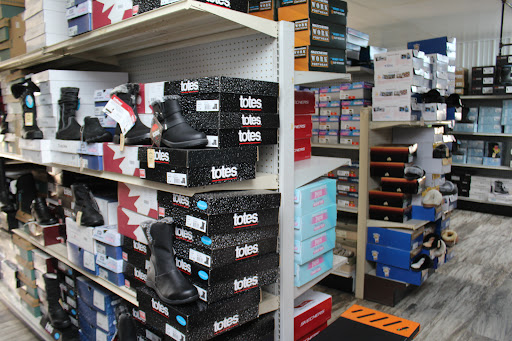 Shoe Store «Mullets Footwear», reviews and photos, 4853 Kinsman Rd, Middlefield, OH 44062, USA