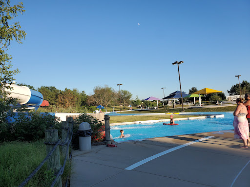 Water Park «Pelican Harbor Indoor/Outdoor Aquatic Park», reviews and photos, 200 S Lindsey Ln, Bolingbrook, IL 60440, USA