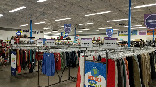 Thrift Store «Power & McDowell Goodwill Retail Store & Donation Center», reviews and photos, 2665 N Power Rd, Mesa, AZ 85215, USA