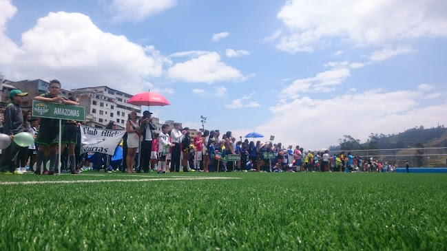 Opiniones de Complejo Deportivo La Floresta en Quito - Gimnasio