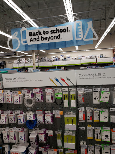 Office Supply Store «Staples», reviews and photos, 1075 N Main St, Warrington, PA 18976, USA