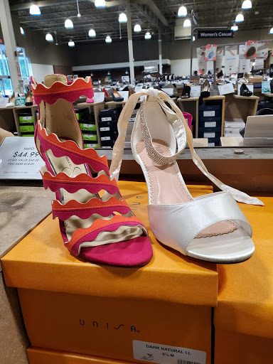 DSW Designer Shoe Warehouse image 7