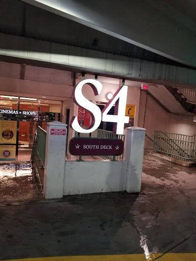 Movie Theater «Regal MacArthur Center Stadium 18 & RPX», reviews and photos, 300 Monticello Ave #330, Norfolk, VA 23510, USA