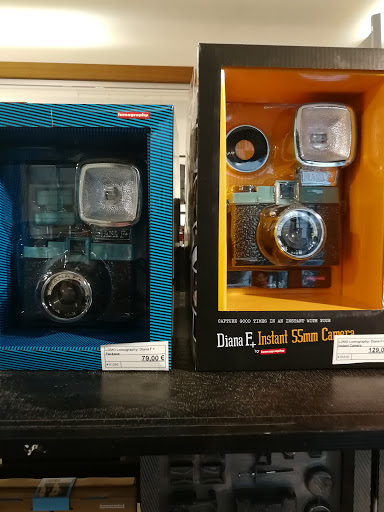 Places to buy cameras at Berlin