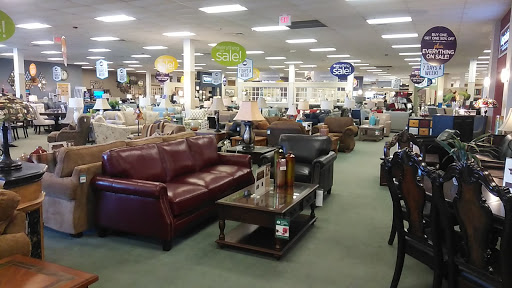 Furniture Store «Raymour & Flanigan Furniture and Mattress Store», reviews and photos, 2110 S Christopher Columbus Blvd, Philadelphia, PA 19148, USA