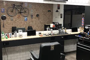 La barbería de Juan Carlos, Peluqueria caballeros. image