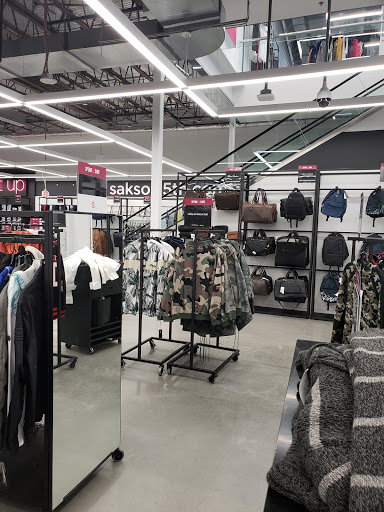 Department Store «Saks OFF 5TH», reviews and photos, 6502 Springfield Mall, Springfield, VA 22150, USA