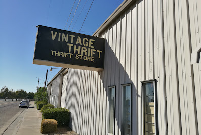 Vintage Thrift: thrift, toys & Collectebles