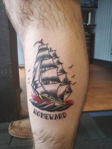 Explore beach tattoo ideas for womens, creative tattoo ideas in Slippery Rock, available at Master Lines Tattoo Studio