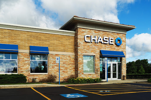 Chase Bank in Spring Grove, Illinois