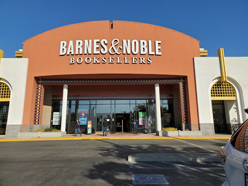 Barnes & Noble image