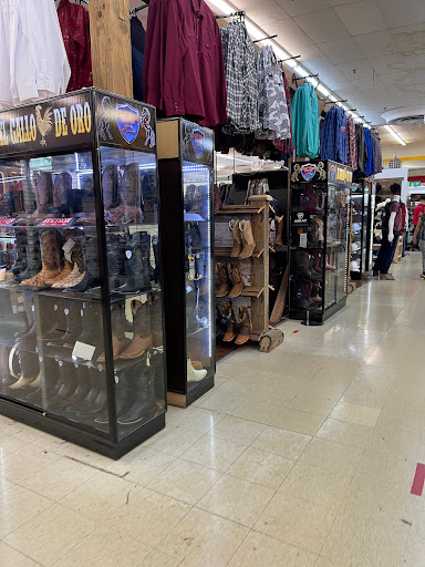 Shopping Mall «Elgin Shopping Mall», reviews and photos, 308 S McLean Blvd, Elgin, IL 60123, USA