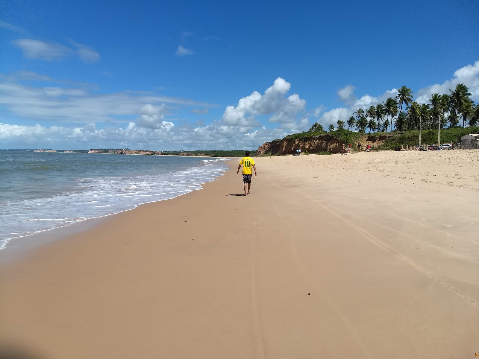 Foto von Jacarape Strand mit lange, gerade küste