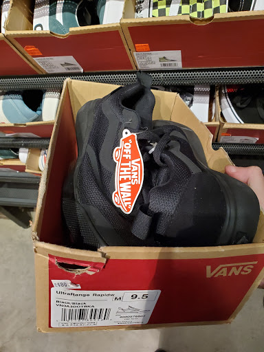 Shoe Store «Vans», reviews and photos, 485 N Tustin St, Orange, CA 92867, USA