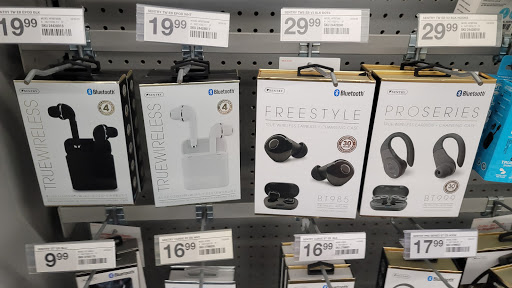 Office Supply Store «Staples», reviews and photos, 7800 Montgomery Rd #200, Kenwood, OH 45236, USA