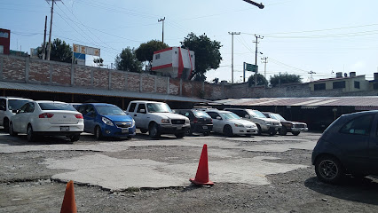 Estacionamiento Pinosuarez