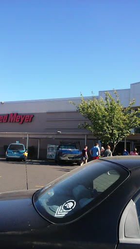 Grocery Store «Fred Meyer», reviews and photos, 2855 Broadway St NE, Salem, OR 97303, USA