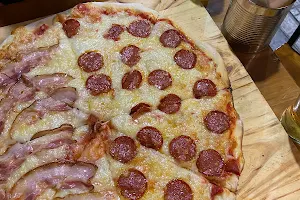 212 Pizza image