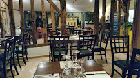Atmosphère du Restaurant français Le Barthomé à Saint-Barthélémy-de-Bellegarde - n°2