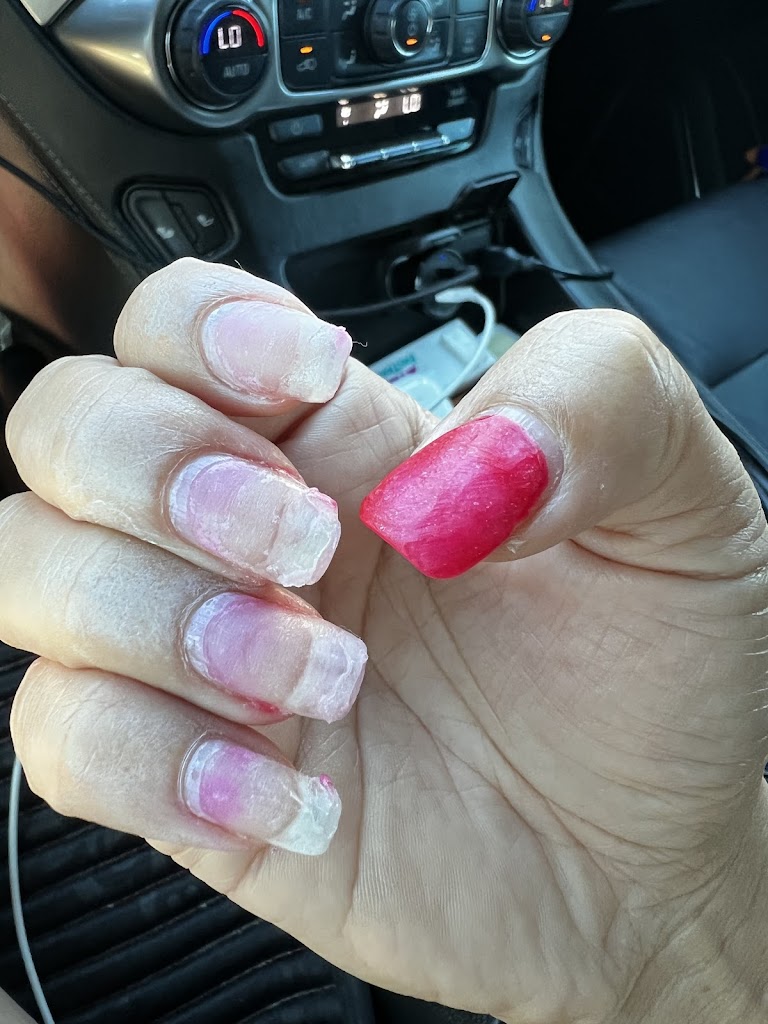 Hollywood Nails 94523