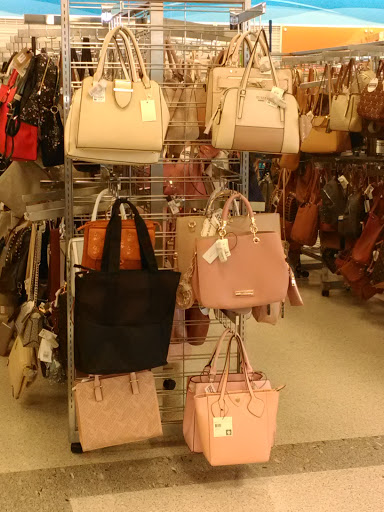 Clothing Store «Ross Dress for Less», reviews and photos, 20618 I-45, Spring, TX 77373, USA