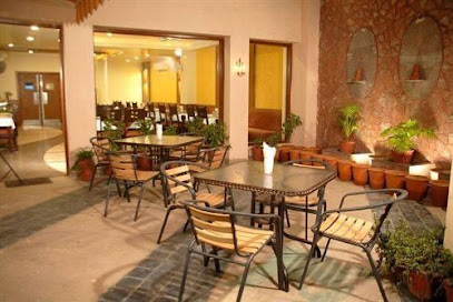 Lakeview Resort Kailana - 62QF+GPR, Bhagat Ki Kothi, Jodhpur, Rajasthan 342001, India