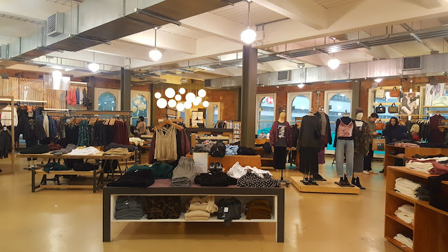Reviews of Urban Outfitters in Birmingham - Clothing store