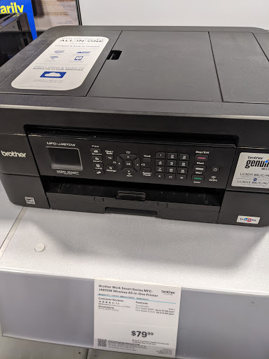 Electronics Store «Best Buy», reviews and photos, 95 Elm St, Enfield, CT 06082, USA