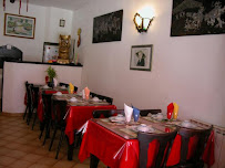 Atmosphère du Restaurant vietnamien La Baie d'Along à Carqueiranne - n°1
