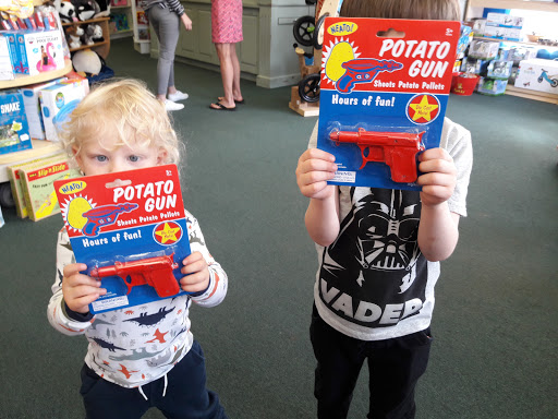 Toy Store «Thinker Toys», reviews and photos, 7784 SW Capitol Hwy, Portland, OR 97219, USA