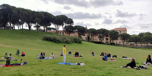 Yoga all'aperto Roma
