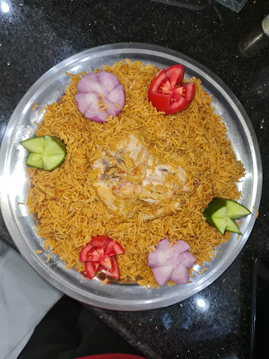 مطعم مضغوط 