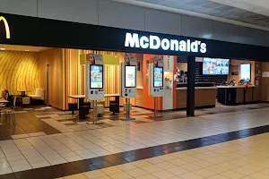 McDonald's Bela Vista image